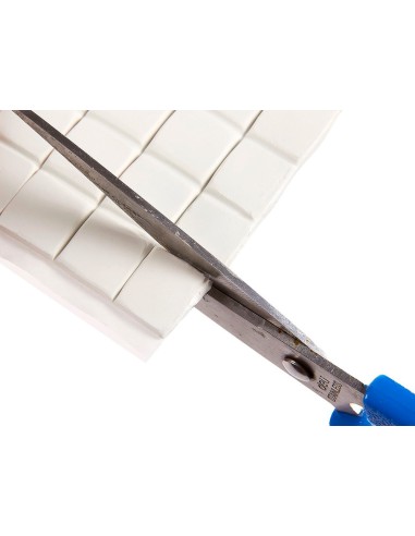 Sujetacosa masilla bostik blu tack blanco cuarteado