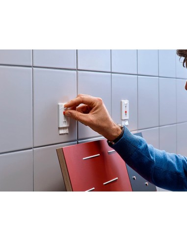 Clavo autoadhesivo tesa sujecion hasta 4 kg uso azulejos removible blister de 2 unidades