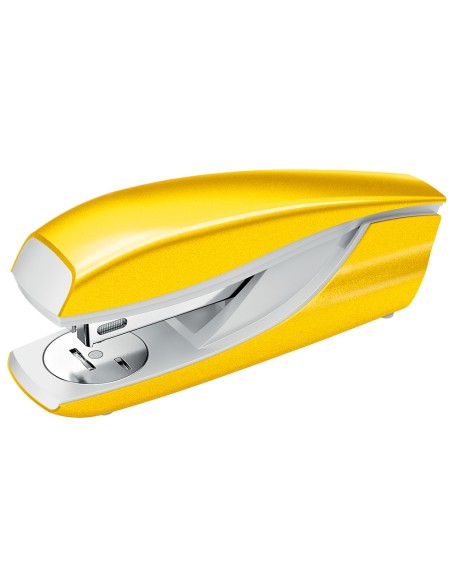 Grapadora petrus 635 wow amarilla metalizada capacidad 30 hojas