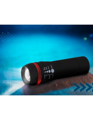 Linterna q connect kf18749 plastico con zoom 1w modo alumbrado encendido apagado incluye 3 pilas aaa