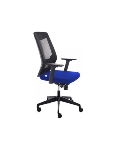 Silla rocada de oficina con brazos tapizada en tela ignifuga azul y respaldo en polimero negro