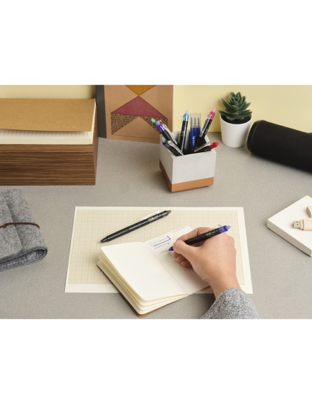 Boligrafo pilot frixion point clicker borrable 05 mm negro