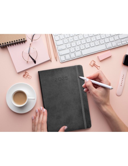 Agenda encuadernada liderpapel mykonos a5 2025 dia pagina color negro papel 70 gr