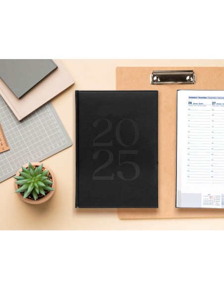 Agenda encuadernada liderpapel creta 170 x 240 2025 semana vista negro papel 70 gr