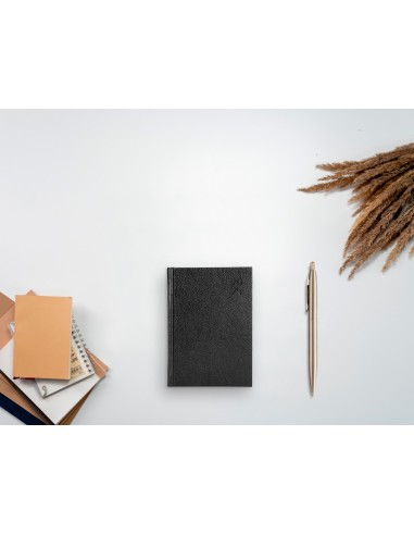 Agenda encuadernada liderpapel corfu a6 2025 dia pagina negro papel 60 gr