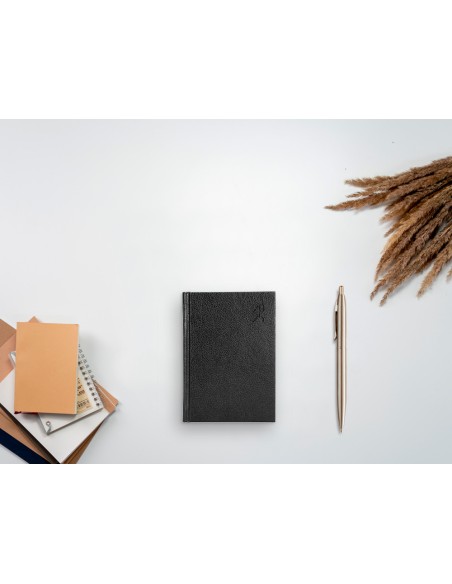 Agenda encuadernada liderpapel corfu a6 2025 dia pagina negro papel 60 gr