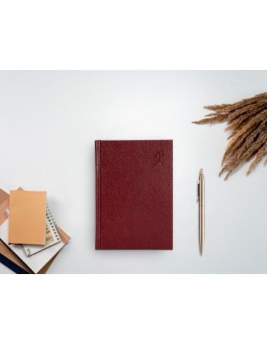 Agenda encuadernada liderpapel corfu a5 2025 dia pagina color rojo papel 60 gr