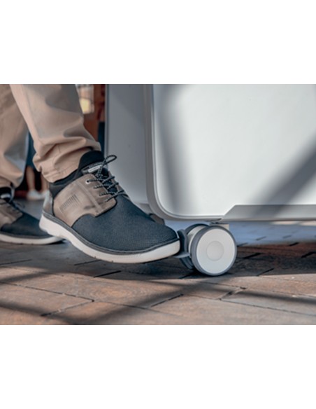 Sistema movil nobo movemeet 2 pizarras magneticas con 2 bandejas para accesorios 1800x900 mm