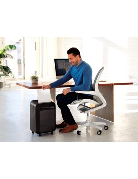 Destructora de documentos fellowes lx 210 capacidad de corte 16 h seguridad p4 destruye grapas clips y