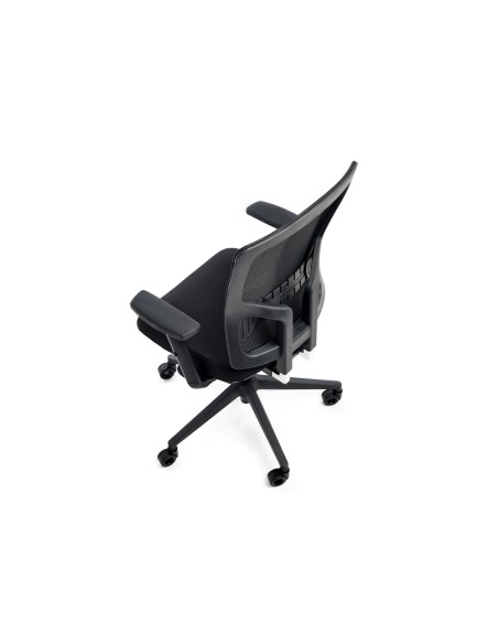Silla de oficina rocada brazos regulables asiento tela ignifuga y respaldo malla color negro Silla de oficina rocada brazos regulables asiento tela ignifuga y respaldo malla color negro