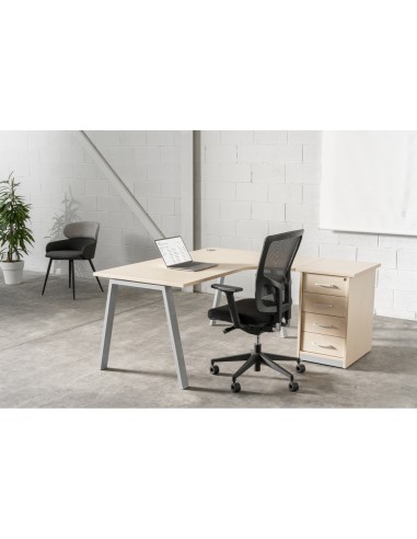 Silla de oficina rocada brazos regulables asiento tela ignifuga y respaldo malla color negro