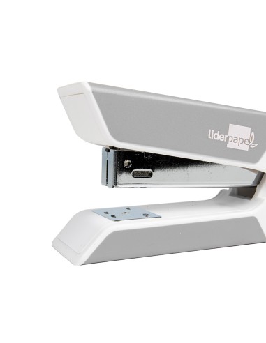 Grapadora liderpapel con regalo de extraegrapas y caja de 1000 grapas 26 6 capacidad 20h color gris
