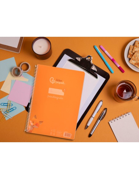 Cuaderno espiral liderpapel din a4 pautaguia tapa plastico80h 90gr cuadro pautado 4mm con margen color naranja