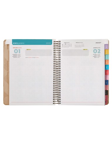 Agenda espiral antartik pattern a5 2025 dia pagina color rosa nude papel 80 gr