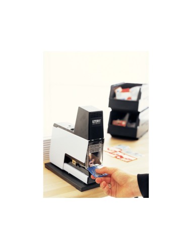 Grapadora electrica rapid 105e capacidad 50 hojas usa grapas 66 6 8 mm color blanco negro