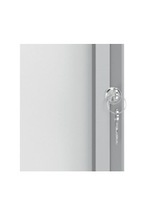Vitrina de anuncio nobo premium plus blanca magnetica para exterior 8 x din a4 692x972x45 mm