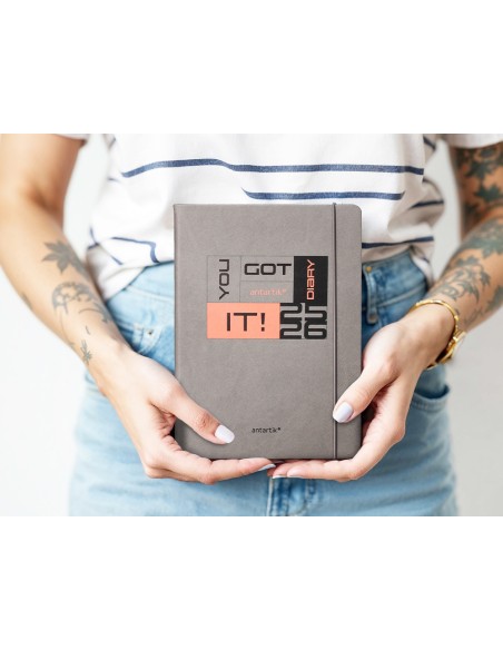 Agenda escolar antartik 25 26 encuadernada go simil piel gris semana vista a5 bilingue papel fsc 80 gr