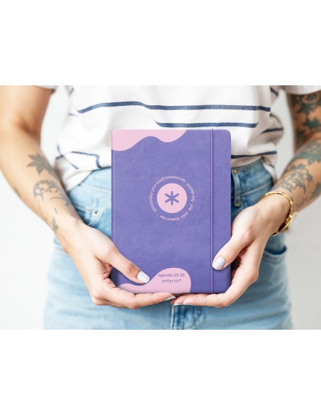 Agenda escolar antartik 25 26 encuadernada ggo simil piel morado semana vista a5 bilingue papel fsc 80 gr