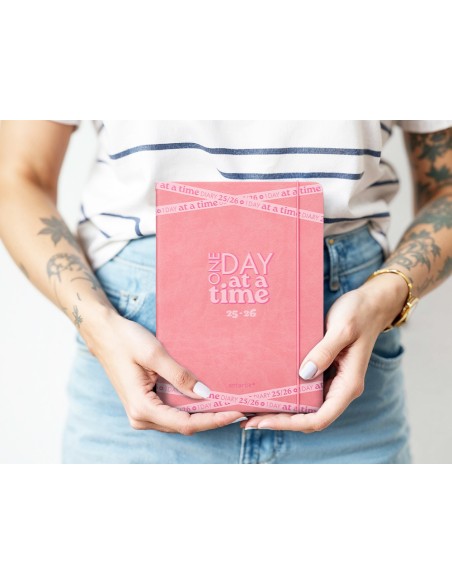 Agenda escolar antartik 25 26 encuadernada go simil piel rosa semana vista a5 bilingue papel fsc 80 gr